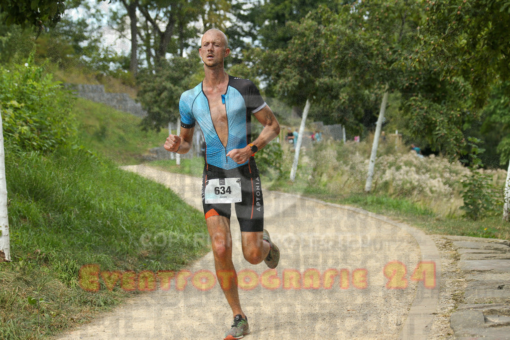 250824_1418_EX1_5730 | Sportfotografie im Rhein-Sieg Kreis, Köln, Bonn, NRW, Rheinland Pfalz, Hessen, etc. Unser Tätigkeitsfeld umfasst den Laufsport vom Volkslauf über den Marathon, Duathlon, Triathon bis zum Ultralauf wie Kölnpfad Ultra oder Schindertrail.