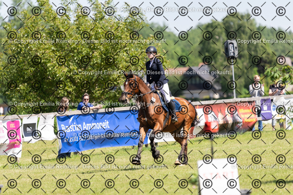 CL5A1094 | Emilia Reinking Fotografie - Realisiert mit Pictrs.com