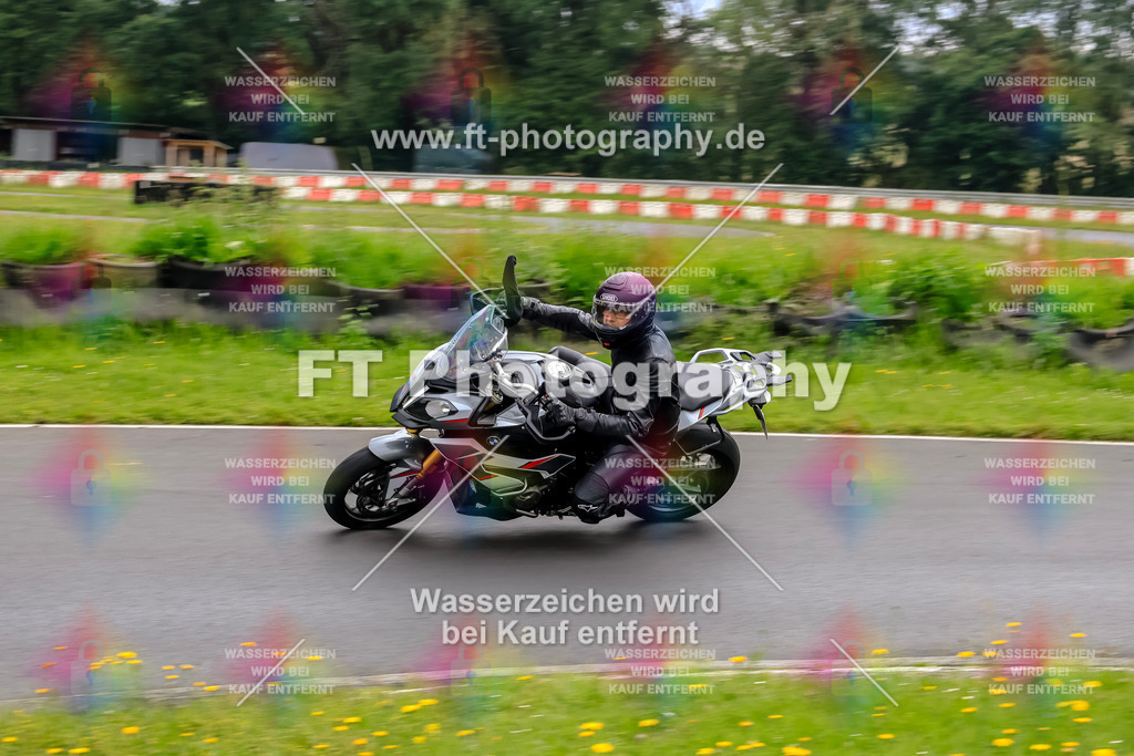 VBK-6957 | Hier findet Ihr Bilder von Touristenfahrten auf der Nürburgring Nordschleife oder von anderen Veranstaltungen die ich besucht habe. Viel Spass beim Durch Schauen 