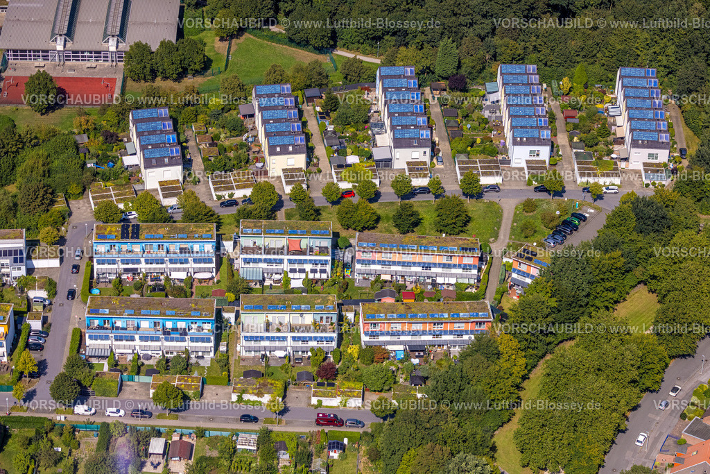 Gelsenkirchen240808913GE-Sued | Luftbild, Solarsiedlung Sonnenhof, Solardächer, Balkone und Markisen, Bismarck, Gelsenkirchen, Ruhrgebiet, Nordrhein-Westfalen, Deutschland