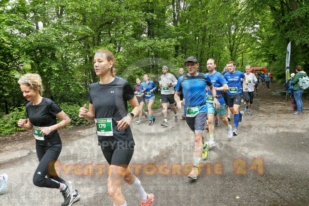 250504_1001_EX1_2671 | Sportfotografie im Rhein-Sieg Kreis, Köln, Bonn, NRW, Rheinland Pfalz, Hessen, etc. Unser Tätigkeitsfeld umfasst den Laufsport vom Volkslauf über den Marathon, Duathlon, Triathon bis zum Ultralauf wie Kölnpfad Ultra oder Schindertrail.