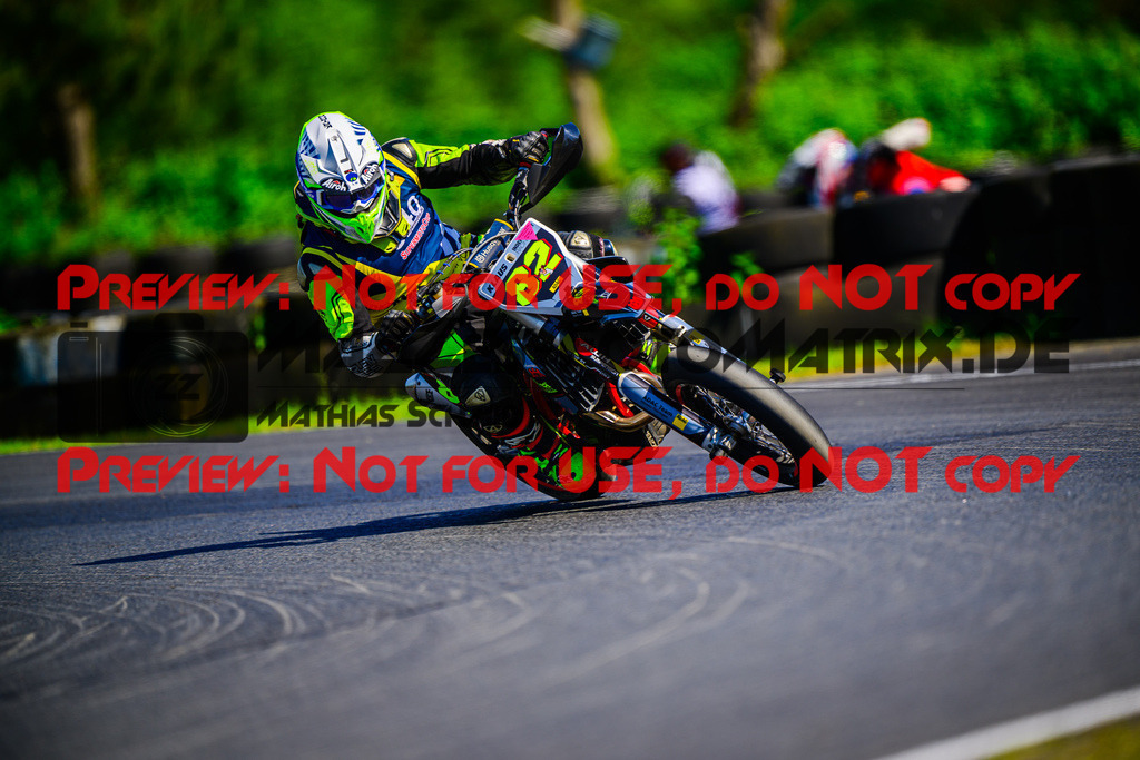 MaZZes_FotoMatrix_240511_6007705_5442 | UE40