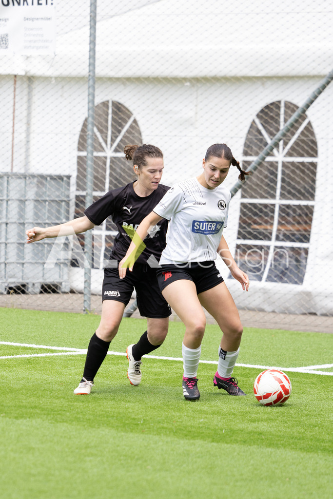 Fußball I Frauen I Saison 2025-2026 I Frauen 3. Liga | FVRZ Gruppe 2 | 18. Spieltag I Spielvereinigung Schaffhausen Damen 1 - Team Furttal Zürich I 17.05.2026 | Hochwertige Sportfotos kaufen & lizenzieren für Medien, Vereine, Agenturen & Sportler:innen. Entdecke professionelle Sportfotografie im Bildshop von Alexander Franzen. - Realisiert mit Pictrs.com