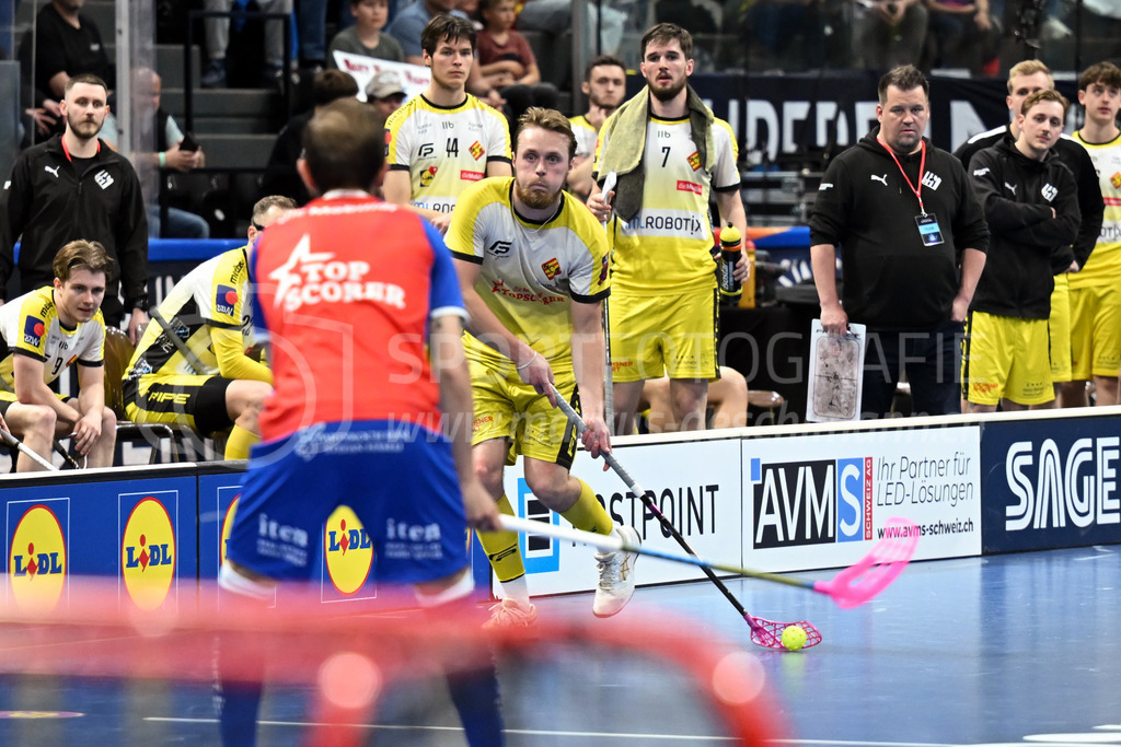 Zug United - HC Rychenberg - 25. April 2026 | Oskar Weissbach (#6 HC Rychenberg Winterthur) am L-UPL Superfinal-Spiel zwischen Zug United und HC Rychenberg am 25. April 2026 in der BCF Arena, Fribourg, Schweiz.Bild: Sportfotografie Markus Aeschimann | www.markus-aeschimann.ch - Realisiert mit Pictrs.com