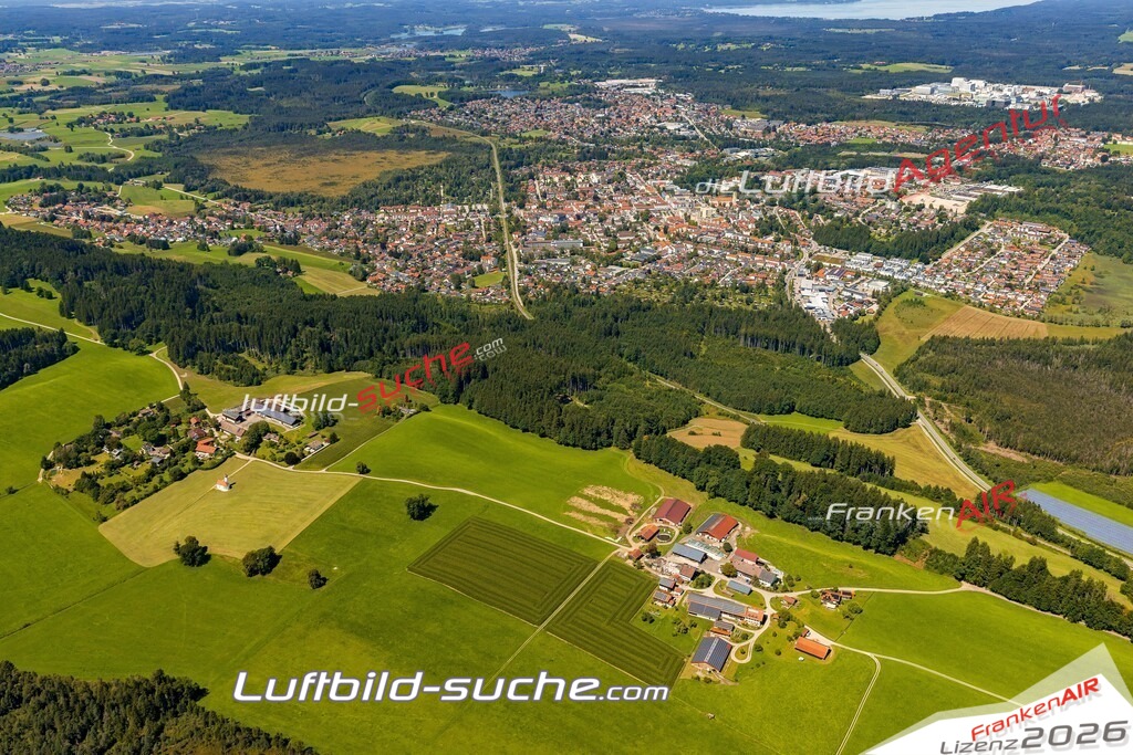 Luftaufnahme von Penzberg - Die Luftaufnahme wurde 2025 vom UL-Flugzeug heraus erstellt ( keine Drohne ) - Hochauflösende Luftaufnahme - für professionelle Ausdrucke geeignet. Die Geschenkidee !Mit Lizenz und Bildrechte bestellbar