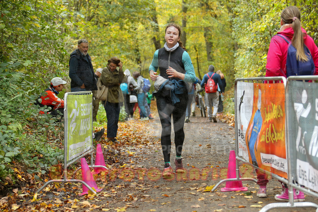251026_1318_EX1_3185 | Sportfotografie im Rhein-Sieg Kreis, Köln, Bonn, NRW, Rheinland Pfalz, Hessen, etc. Unser Tätigkeitsfeld umfasst den Laufsport vom Volkslauf über den Marathon, Duathlon, Triathon bis zum Ultralauf wie Kölnpfad Ultra oder Schindertrail.