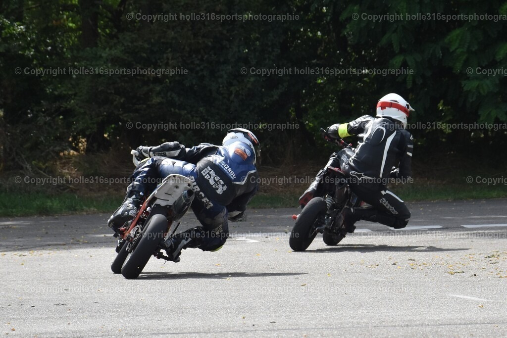 DSC_0646 | Sportfotografie , Motorsport, Motoross, Reitsport, Mointainbike, Enduro,
Landschaft , Outdoor, Eventfotografie, Landschaft, Bilder online bestellen - Realisiert mit Pictrs.com