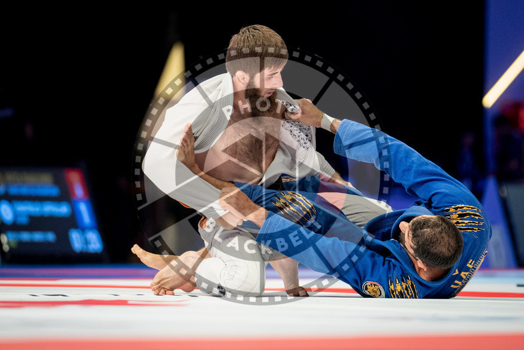 20231107PBB6461 | Fighters compete during the AJP World Master Championship in the Mubadala Arena in Abu Dhabi, Arab United Emirates, on November 7, 2023.