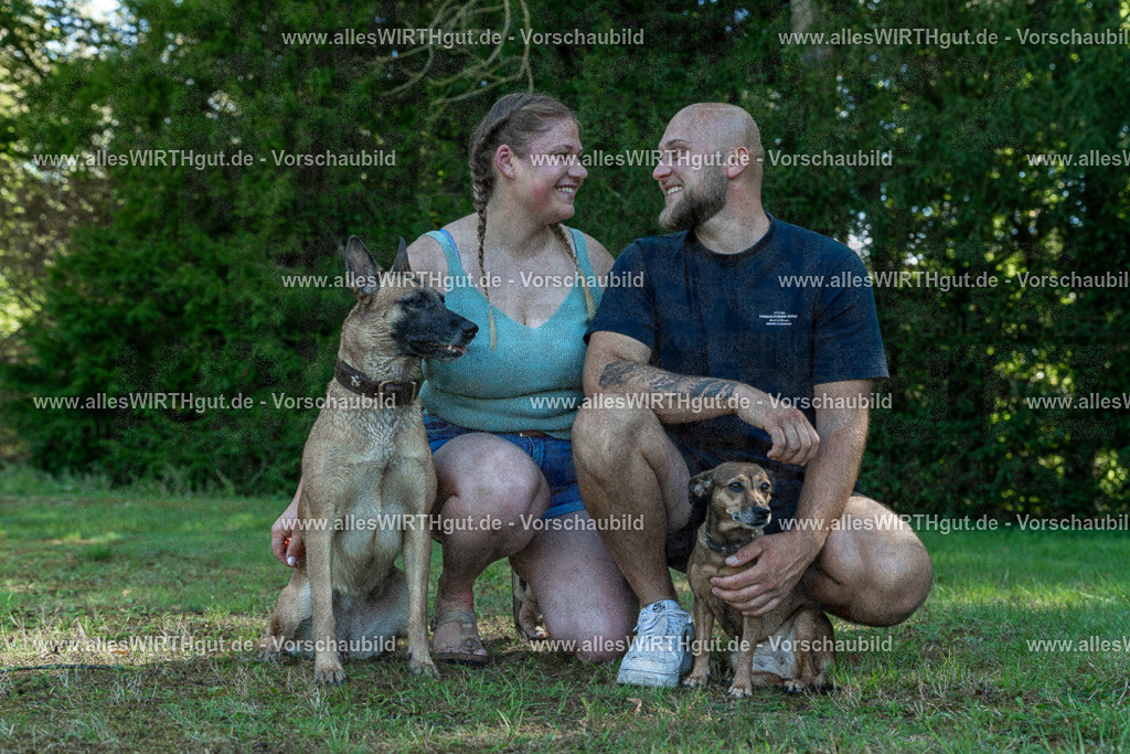 Hundeschwimmen_Volksbad_2026-allesWIRTHgut_Tierfotografie-2609061141-105124-7R509836 | Professionelle Tierfotografie in Mönchengladbach von Daniel Wirth (allesWIRTHgut). Liebevolle & natürliche Bilder von Hunden & Katzen für unvergessliche Erinnerungen.