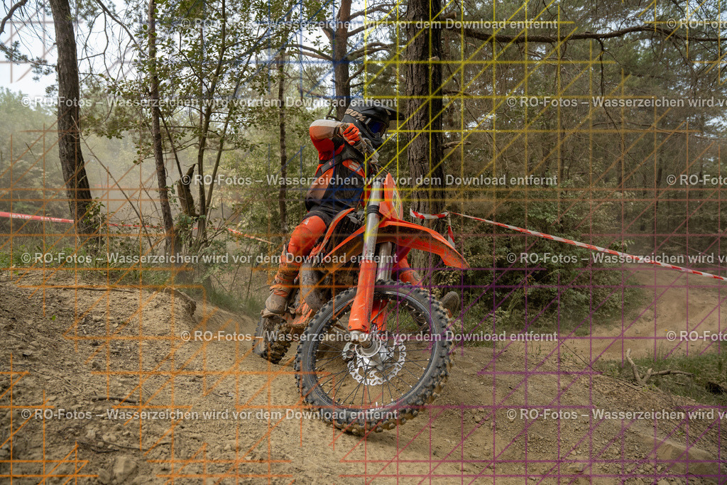 Niederwürzbach 4 Lauf-1069 | Sportfotografie von RO-Fotos: Motorsport, Motocross, Enduro, Laufveranstaltungen und Triathlon. Professionelle Fotos von Sportlern und Events. - Realisiert mit Pictrs.com