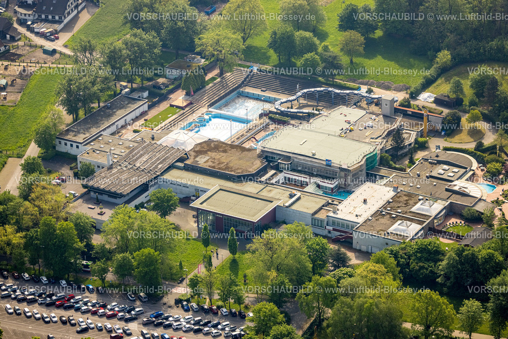 Herne240500110 | Luftbild, LAGO Die Therme im Gysenbergpark Revierpark, Freibad Schwimmbad und Wellness-Center, Reparaturarbeiten, ein Becken muss erneuert werden, Börnig, Herne, Ruhrgebiet, Nordrhein-Westfalen, Deutschland