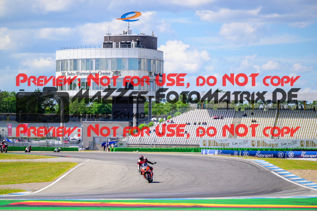 MaZZes_FotoMatrix_240615_8645 | WEISS