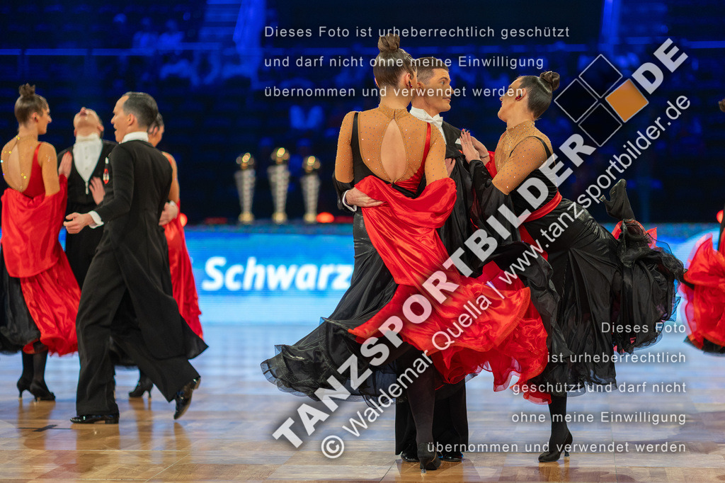 20251206-00409 | Hier finden Sie Tanz Bilder vom Latein und Standard Formationen tanzen. Sportbilder vom Tanzsport. Schöne Fotos und von Weltmeisterschaft, Europameisterschaft, Bundesliga, Regionalliga, Oberliga und Landesliga sowie von GOC Stuttgart, DanceComp, WM Bremen