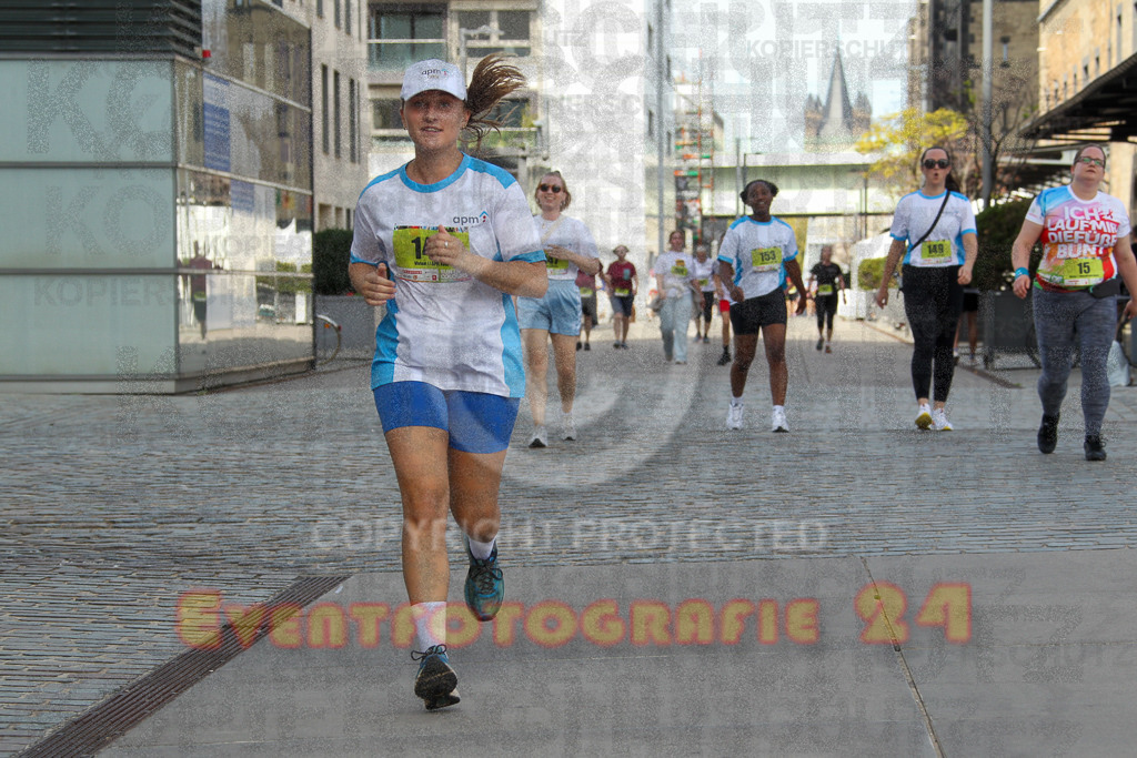 250920_1346_EV4_6628 | Sportfotografie im Rhein-Sieg Kreis, Köln, Bonn, NRW, Rheinland Pfalz, Hessen, etc. Unser Tätigkeitsfeld umfasst den Laufsport vom Volkslauf über den Marathon, Duathlon, Triathon bis zum Ultralauf wie Kölnpfad Ultra oder Schindertrail.