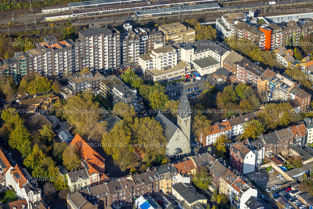 Gelsenkirchen221102090suedlich | Luftbild, Städtische Tageseinrichtung, AuferstehungsKirche, Wiehagenschule, Hochhäuser Wohnsiedlung Wiehagen, Neustadt, Gelsenkirchen, Ruhrgebiet, Nordrhein-Westfalen, Deutschland