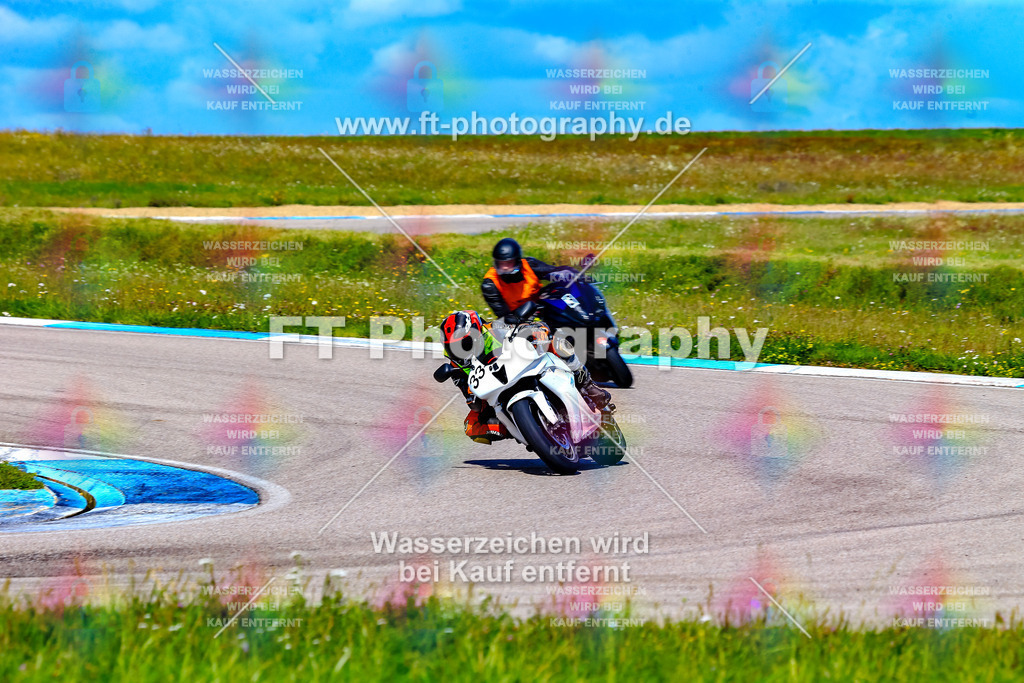 033-5984 | Hier findet Ihr Bilder von Touristenfahrten auf der Nürburgring Nordschleife oder von anderen Veranstaltungen die ich besucht habe. Viel Spass beim Durch Schauen 