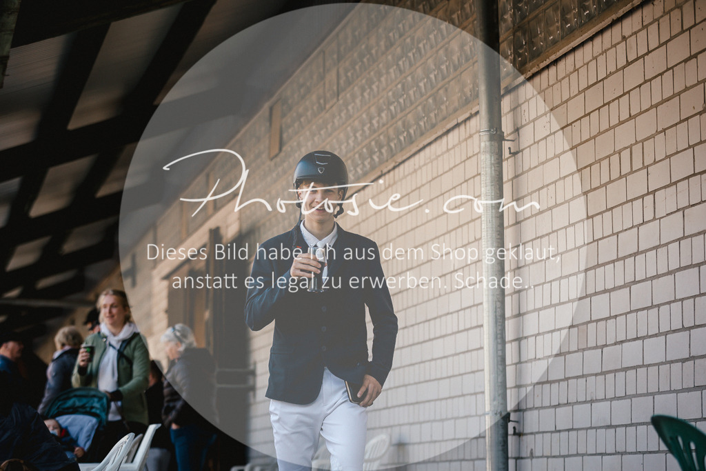 3I6A3653 | Stimmungsvolle Portraits und Reitsportfotografie im Ruhrgebiet und im Münsterland.

Pferdefotografie, Hundefotografie, Tierfotografie, Reportagen, Portraits von Tier und Mensch, Turnierfotografie in Bochum, Recklinghausen, Marl, Haltern am See, Dülmen.. - Realisiert mit Pictrs.com