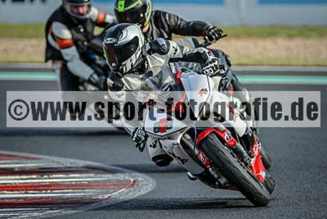 spof5710 | Professionelle Fotos von Sportveranstaltungen, aber auch Hochzeiten und anderen Events. - Realisiert mit Pictrs.com
