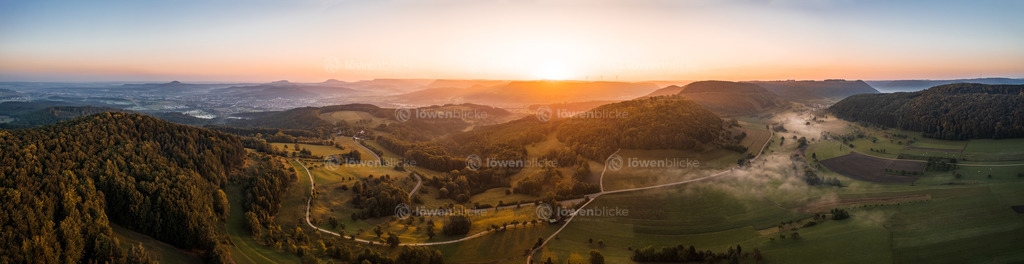 Grünenberg bei Sonnenaufgang im Herbst | löwenblicke | shop