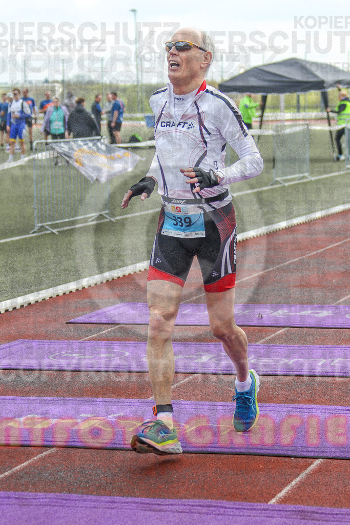 230423_1151_EV3_3184 | Sportfotografie im Rhein-Sieg Kreis, Köln, Bonn, NRW, Rheinland Pfalz, Hessen, etc. Unser Tätigkeitsfeld umfasst den Laufsport vom Volkslauf über den Marathon, Duathlon, Triathon bis zum Ultralauf wie Kölnpfad Ultra oder Schindertrail.