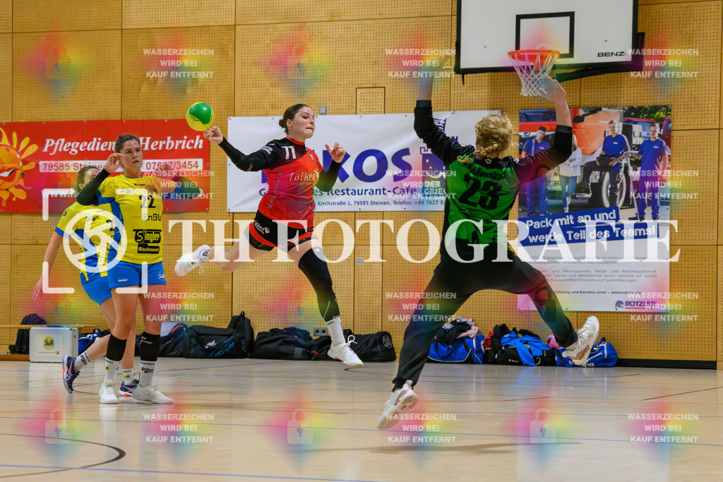GER, SG Maulburg/Steinen - SV Allensbach 2, Handball, Suedbadenliga, 2. Spieltag, Saison 2023/2024, 14.10.2023 | Sharena Hasler (SG Maulburg/Steinen, #77) bei Wurf vor Elisa Singler (SV Allensbach 2, #23)

GER, SG Maulburg/Steinen - SV Allensbach 2, Handball, Suedbadenliga, 2. Spieltag, Saison 2023/2024, 14.10.2023

Foto: TH Fotografie/Thomas Hess