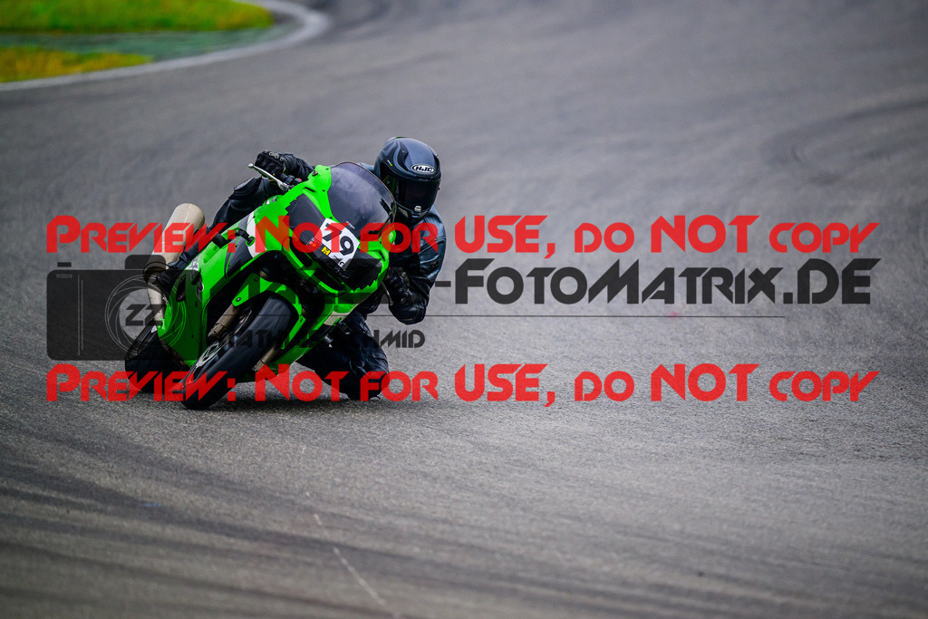 MaZZes_FotoMatrix_240614_6007705_1517 | GELB