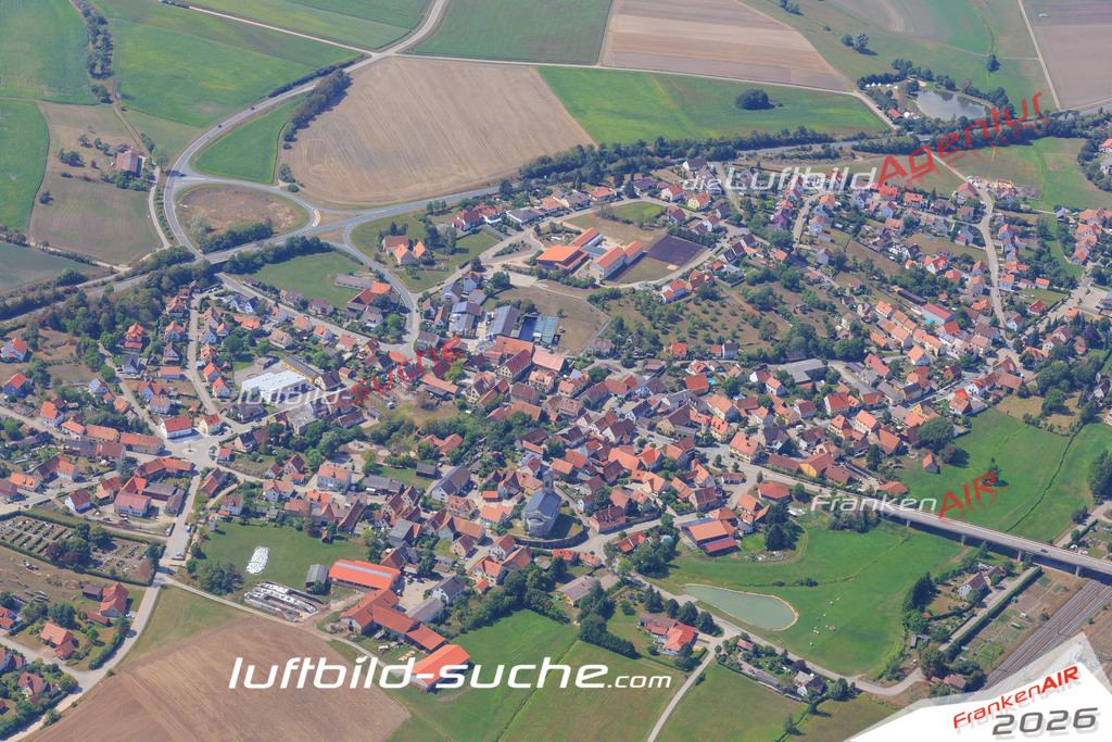 Luftbild von  Oberdachstetten - Luftaufnahme wurde 2015 von https://frankenair.de mittels Flugzeug (keine Drohne) erstellt - die Geschenkidee