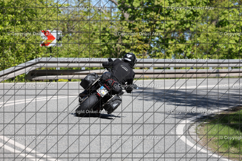 IMG_9082 | Fotograf am Kyffhäuser. Onkel Atze. Kyffhäuser Rennstrecke. Café36. Motorsportfotografie. - Realisiert mit Pictrs.com