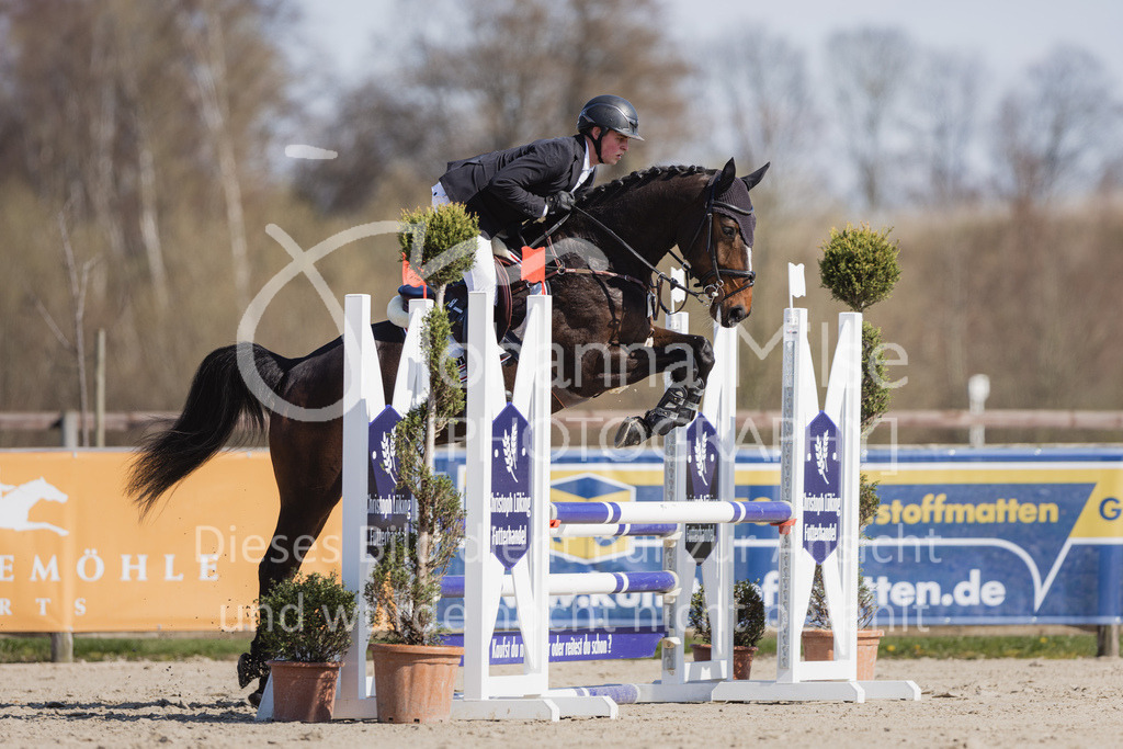 230405_Frühlingsfest_SprPf-A1-107 | Deine schönsten Turniermomente als professionelle Fotos! Entdecke hochwertige Pferdesport-Fotografie im Online-Shop. Jetzt Fotos finden & bestellen!