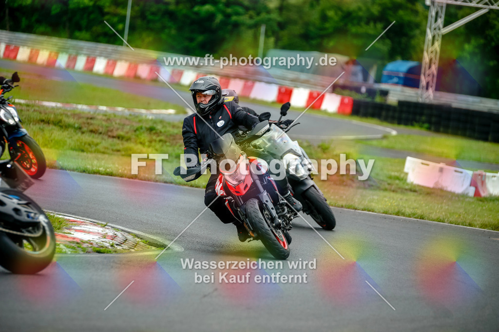 VBK-3841 | Hier findet Ihr Bilder von Touristenfahrten auf der Nürburgring Nordschleife oder von anderen Veranstaltungen die ich besucht habe. Viel Spass beim Durch Schauen 