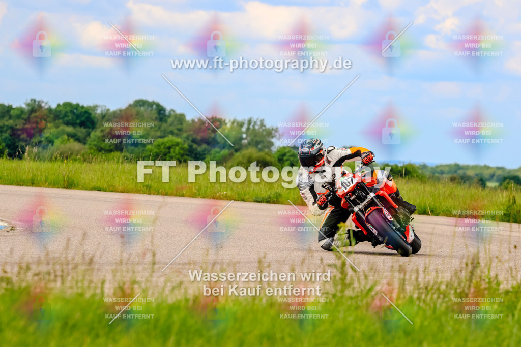 MotoTeam-1224 | Hier findet Ihr Bilder von Touristenfahrten auf der Nürburgring Nordschleife oder von anderen Veranstaltungen die ich besucht habe. Viel Spass beim Durch Schauen 