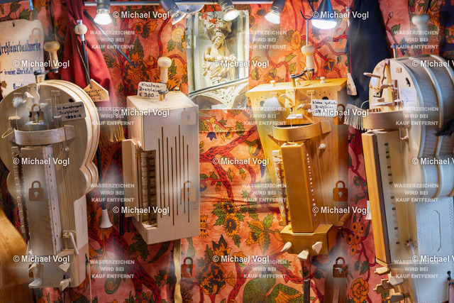 TAM25_Ausstellung-Salzstadel__Michael-Vogl_007_4554 | Tage Alter Musik Regensburg Salzstadel Ausstellung InstrumentenausstellungFoto: Michael Vogl