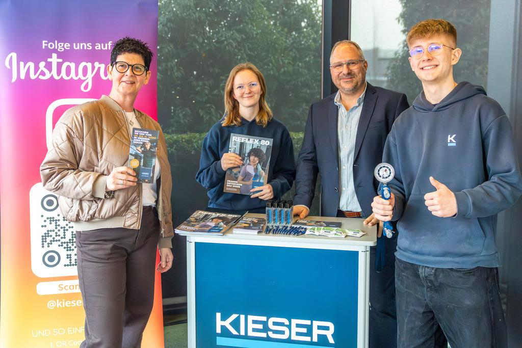 top-top.de 260306-002 | Foto, Video, Fotografie, Videografie, Fotobox, DJ, Discjockey, Musik, Musikbox, Veranstaltung, Photobooth, Amazon, Ebay, Buchtipp, Bestseller, Autor, Verlag, Buch, Wesel, Hamminkeln, NRW, Dinslaken, Rees, Drohne, Hochzeit, Party, Fotobox, Wesel, Fotograf