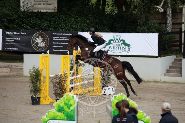 2B4A1444 | pixelfaenger - Realisiert mit Pictrs.com