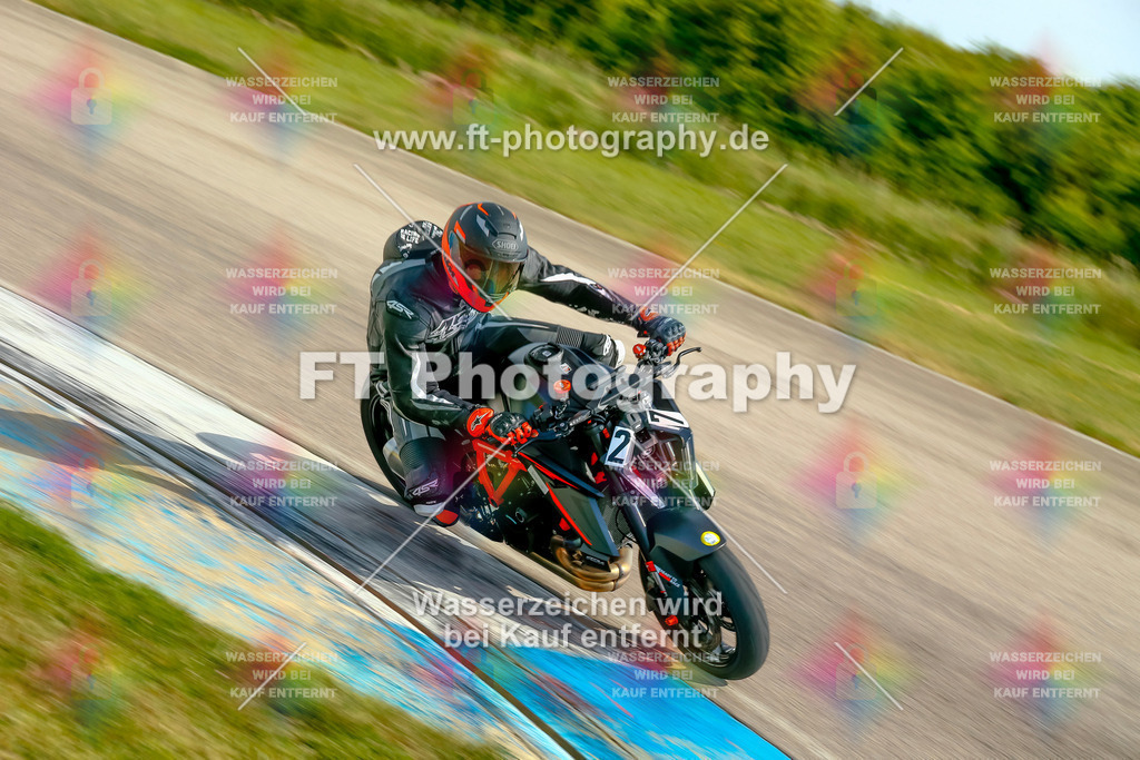 _MOT0800 | Hier findet Ihr Bilder von Touristenfahrten auf der Nürburgring Nordschleife oder von anderen Veranstaltungen die ich besucht habe. Viel Spass beim Durch Schauen 