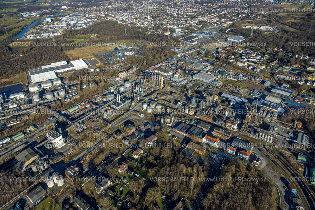 Castrop-Rauxel240106976 | Luftbild, Übersicht Gewerbegebiet Hafen Rütgers Chemiewerk, Bahngleise und Güterzug, Bladenhorst, Castrop-Rauxel, Ruhrgebiet, Nordrhein-Westfalen, Deutschland