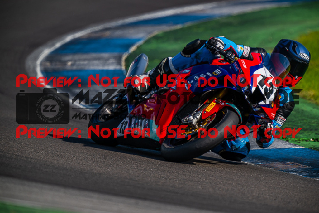 MaZZes_FotoMatrix_220923_2608 | PRO SUPERSTOCK