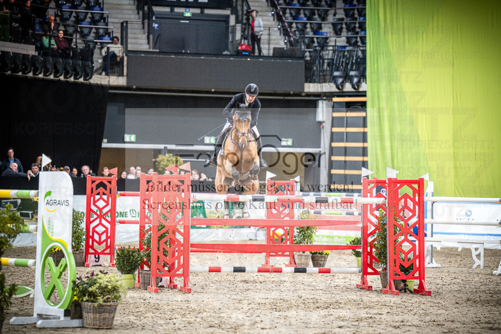 DOS_1301 | Entdecke hochwertige Reitturnierfotos von Foto Oger. Professionell, emotional und authentisch – jetzt Lieblingsmomente im Shop bestellen.Deutschlandweite Turnierfotografie. - Realisiert mit Pictrs.com