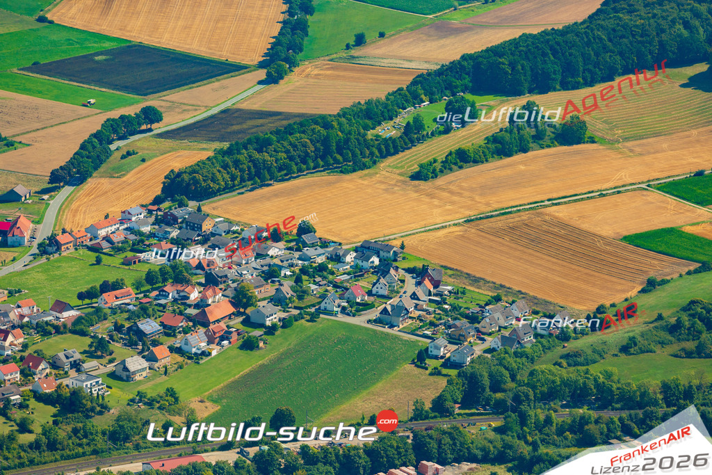 Luftbild Vs Google Maps  Bonenburg  Warburg -Das Luftbild wurde 2025 vom UL-Flugzeug heraus erstellt ( keine Drohnenluftbilder ) - Hochauflösende Luftaufnahme -Nicht vergleichbar mit Google Maps oder Satelittenbilder- Die Geschenkidee !Mit Lizenz und Bildrechte bestellbar