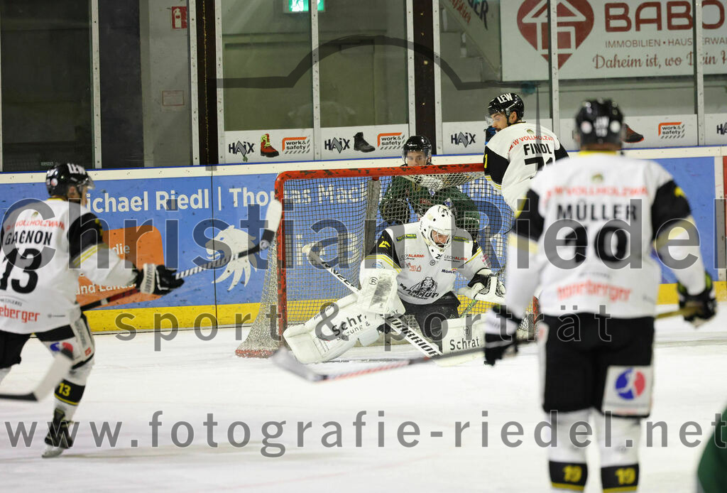 2022-12-23_031_TSV_Erding_gegen_EA_Schongau | Erding, Deutschland, 23.12.2022:
Eishockey, Bayernliga 2022 / 2023, 22. Spieltag, TSV Erding gegen EA Schongau, Endergebnis: 

Foto: Christian Riedel / fotografie-riedel.net