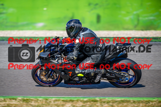 MaZZes_FotoMatrix_230311_5963 | Fotograf Mathias Schmid
Sportfotograf,
Eventfotograf,
Hochzeitsfotograf,
Portraitfotograf