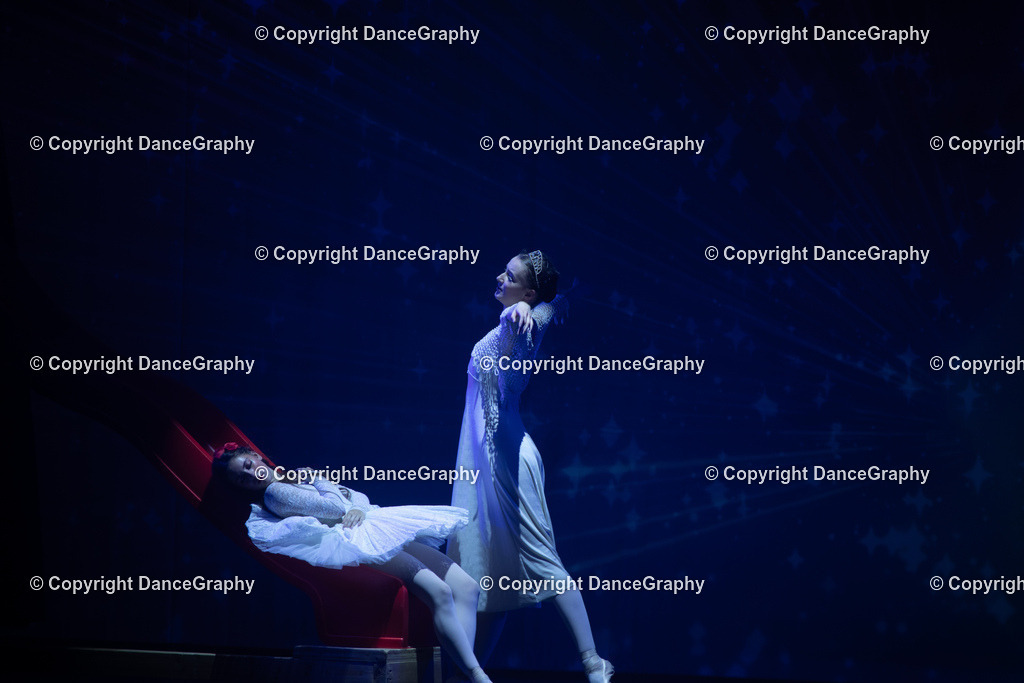 GPHY2263 | DanceGraphy - Realisiert mit Pictrs.com