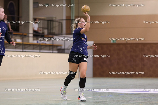 Handball I Juniorinnen I Saison 2026-2027 I Oberliga Schleswig-Holstein I 3. Spieltag I HSG Kalkberg 06 - TSV Bargteheide 223 | Lennya Putzig (10, HSG Kalkberg 06) - Realisiert mit Pictrs.com