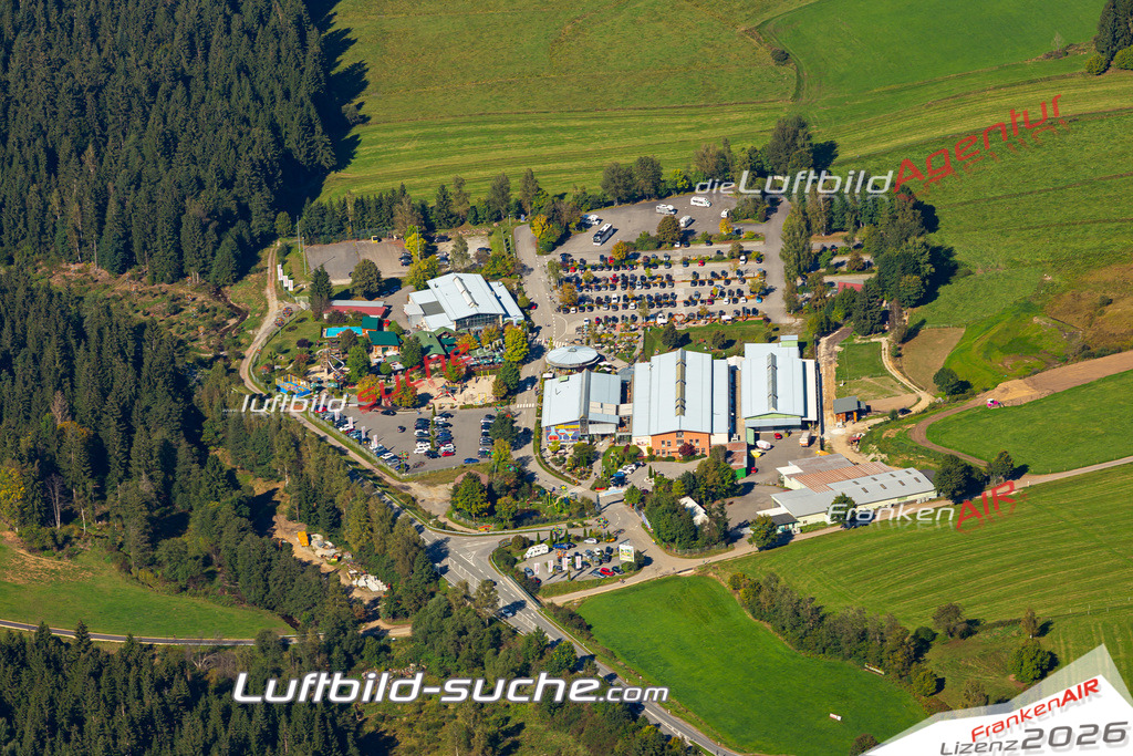 Aktuelles Luftbild von Gewerbegebiet Bodenmais Kauf mit Lizenz / Bildrechten möglich- Die Luftaufnahme wurde 2021 mittels UL-Flugzeug erstellt ( keine Drohne ) - hochauflösende Kamera-Systeme von  Canon -Beste Qualität - Für grossformatige Ausdrucke geeignet. Die Geschenkidee !