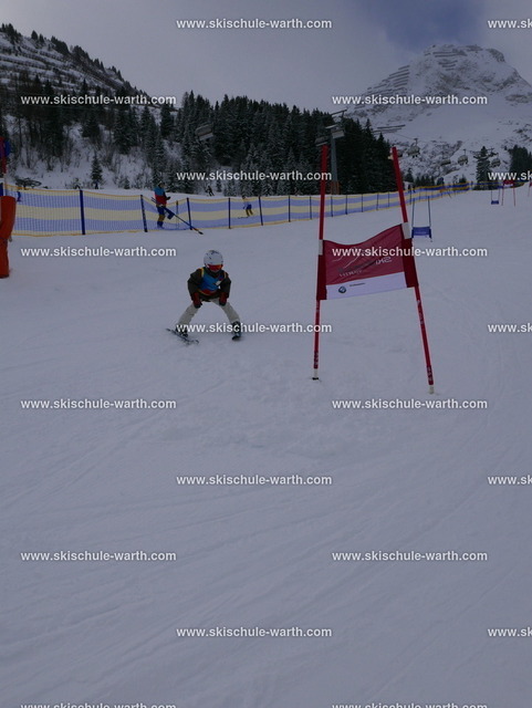 Cornelius (2) | Photos von der Skischule Warth - Realisiert mit Pictrs.com