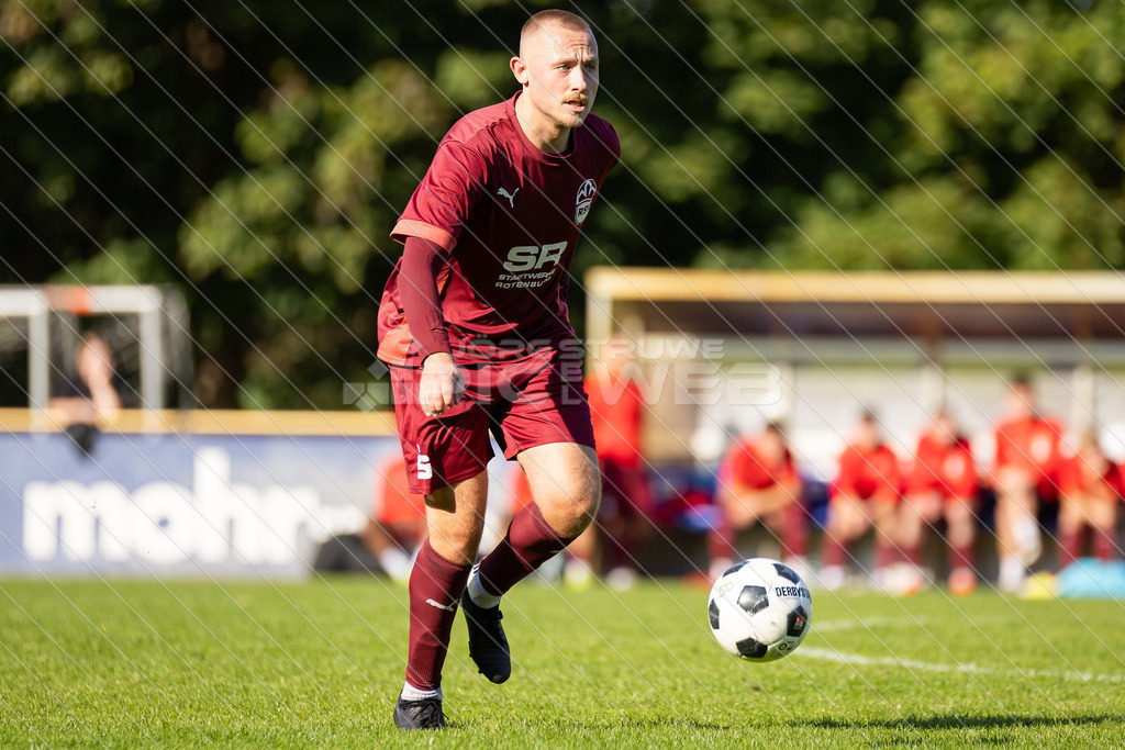20250928_Picselweb-Fotografie_1R3_1855 | Spielszenen aus dem Spiel VfL Güldenstern Stade - Rotenburger SV. Ergebnis 0:3 - Realisiert mit Pictrs.com