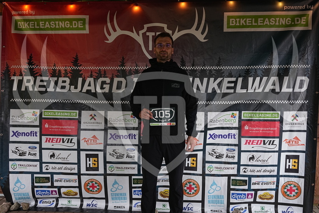 A1_09433 | Fotogalerie der Treibjagd im Dunkelwald - Dein MTB Etappenrennen im Erzgebirge - Realisiert mit Pictrs.com