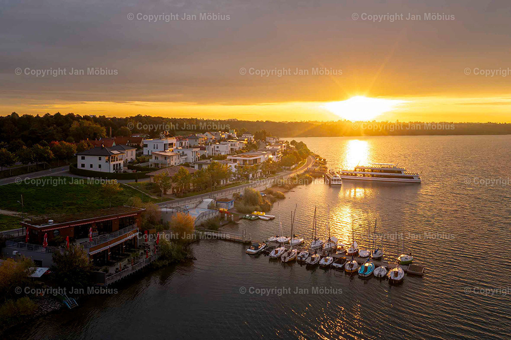 Markkleeberger See | Der Markkleeberger See ist der perfekte Mix aus Natur, Action und Entspannung – und einer der beliebtesten Ausflugsorte im Leipziger Neuseenland. Ob Spaziergang, SUP, Strand oder Wildwasser – hier ist für jede Stimmung was dabei. - Realisiert mit Pictrs.com