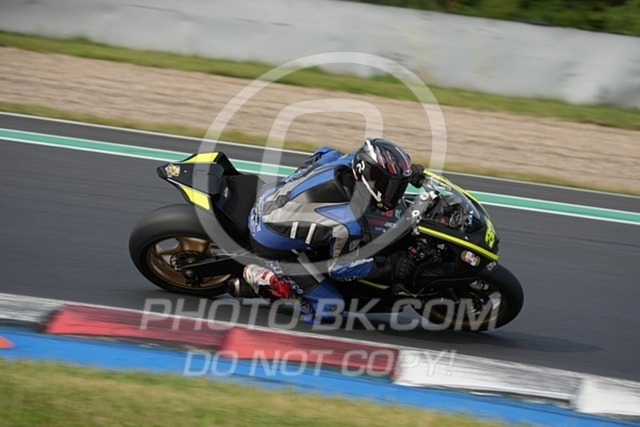 2024_08_09_PBK_12536 | Sportfotografie; SlowMotion; Video; Rennstrecke; Hafeneger; Speer; Racing; RSE; BMW; CBO; Trackday; Motorsportarena; Hockenheimring; Brno; Most; Barcelona; Valencia