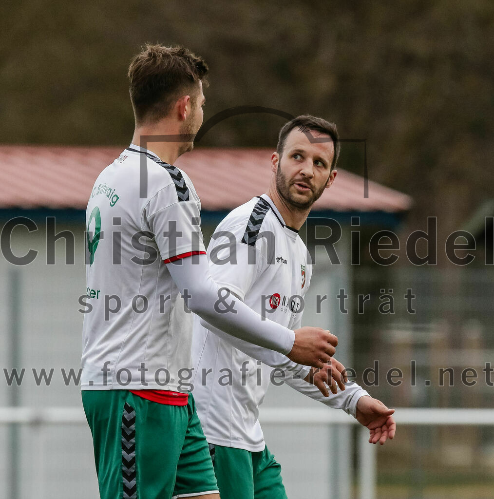 2024-02-17_049_FC_Schwaig_gegen_SV_Kranzberg | Marzling, Deutschland, 17.02.2024:
Fußball, Landesliga Südost 2023 / 2024, Testspiel, FC Schwaig gegen SV Kranzberg, Endergebnis: 4:1

Raffael Ascher (FC Schwaig, #9), Nils Ehret (FC Schwaig, #25)

Foto: Christian Riedel / fotografie-riedel.net